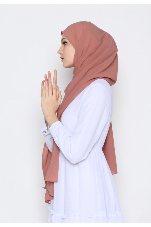 Pasmina Diamond Jahit Tepi Caramel